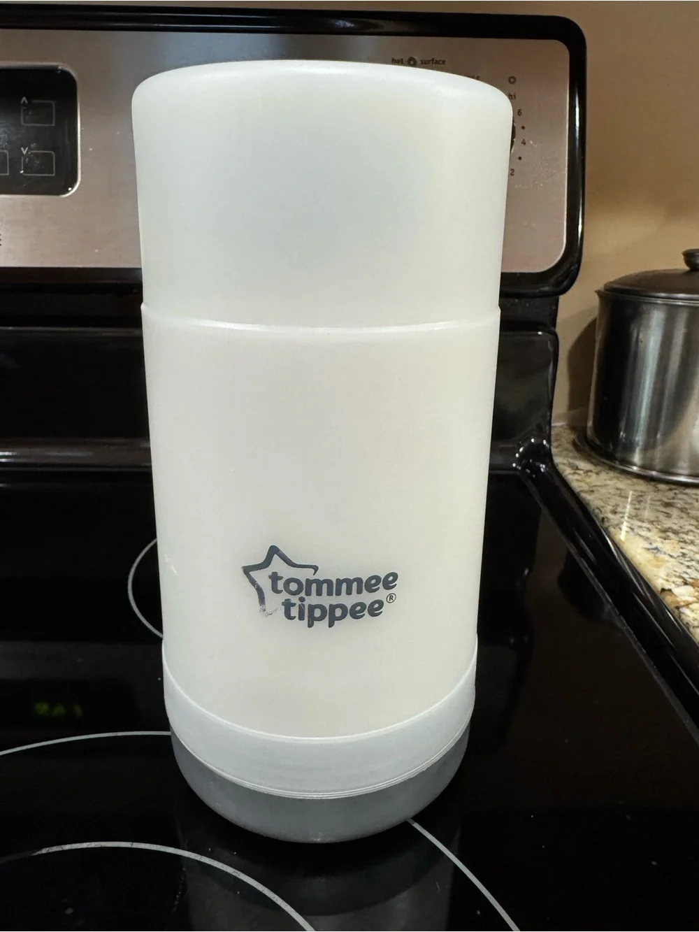 Tommee Tippee White Baby Bottle Sterilizer / Warmer - Compact Nursery Essential